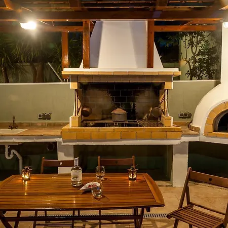 Bee's Knees Retreat * Песада