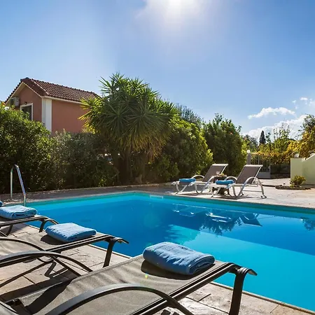 Bee's Knees Retreat Песада